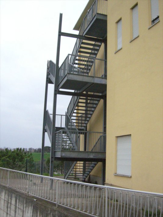 scale-di-emergenza-01-02